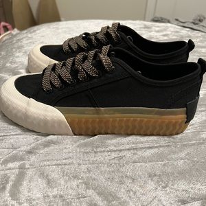 Ladies Zara sneakers size 39